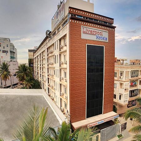 The Liverpool Blue Hotels Bangalore Exteriör bild