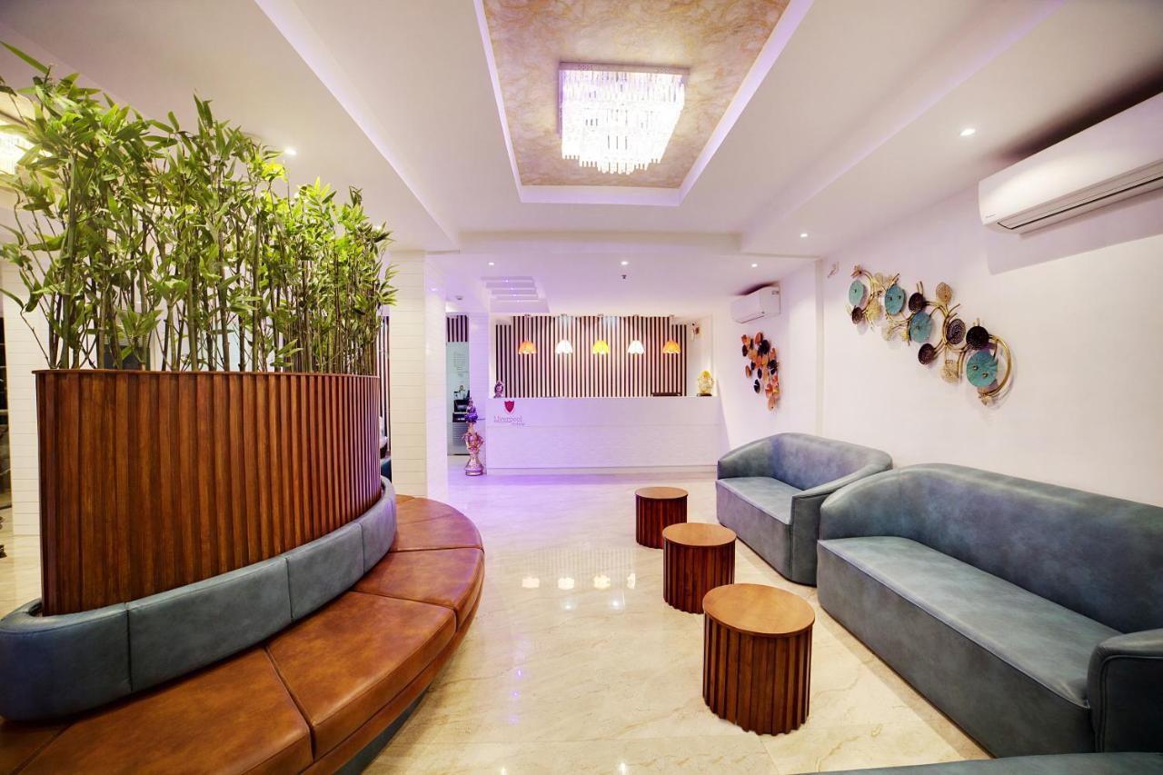 The Liverpool Blue Hotels Bangalore Exteriör bild